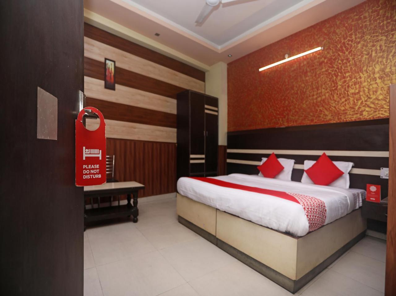 Vaccinated Staff- Oyo 18541 Hotel Haridev Roorkee Zewnętrze zdjęcie
